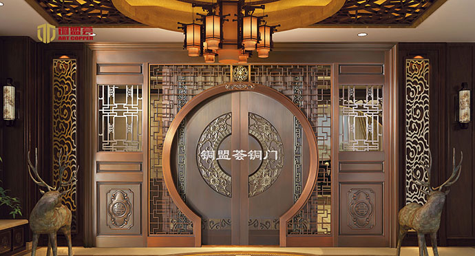 銅盟薈銅門賦予您詩意的浪漫，盡享家居高質(zhì)生活