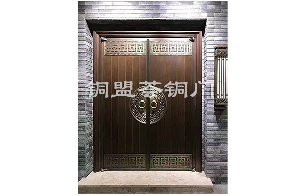 現(xiàn)代中式風(fēng)格別墅，銅門(mén)來(lái)錦上添花